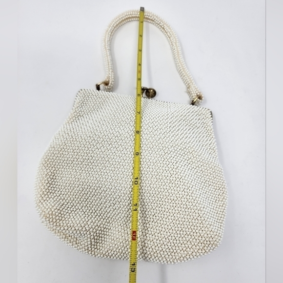 Vintage White Beaded‎ Clasp Handbag - Picture 7 of 11